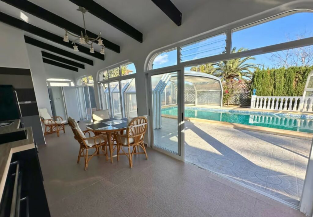 Apartamentos turísticos en Costa Blanca baratos