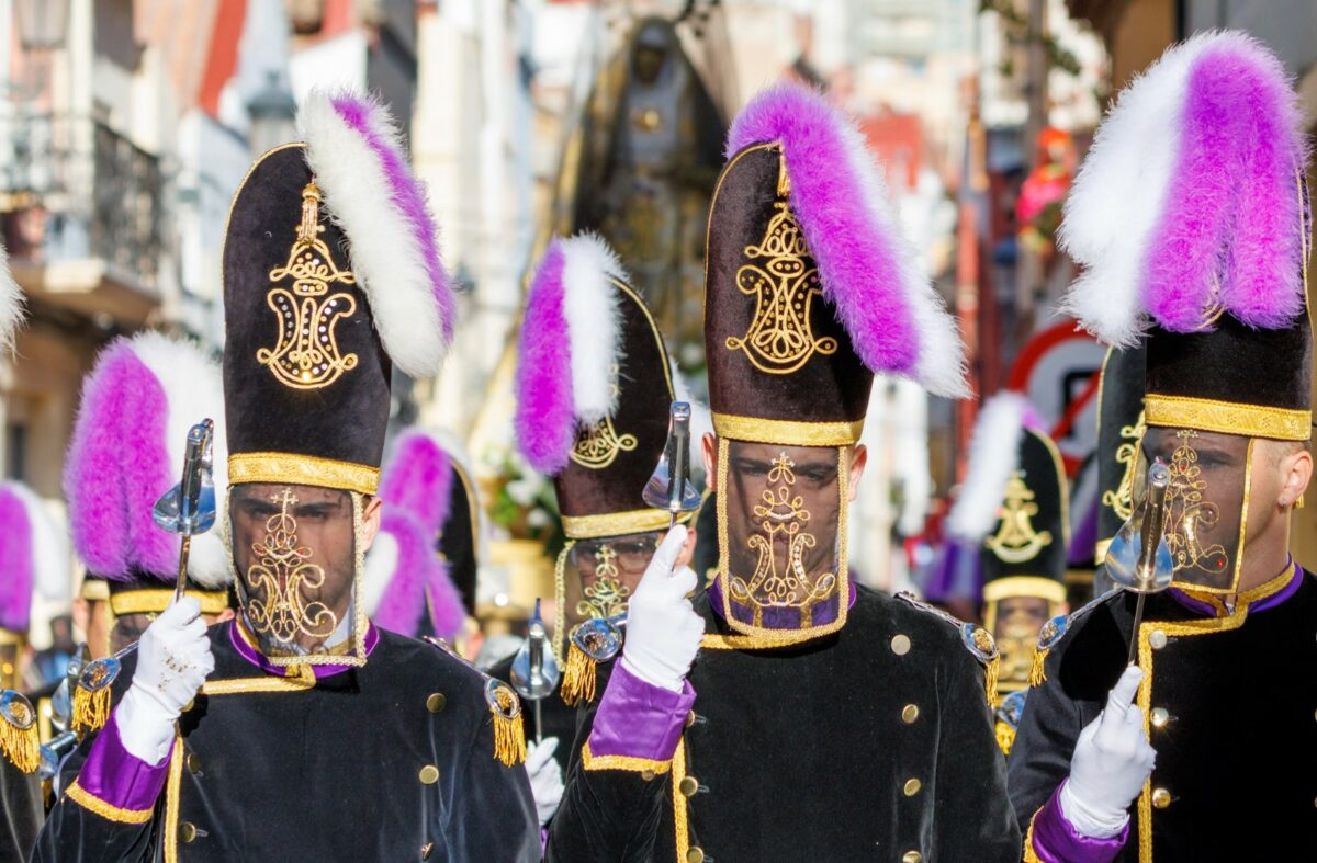 Calpe celebra 50 años de Moros y Cristianos